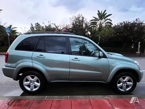 TOYOTA RAV-4 RAV-4 2.0D4-D Sol