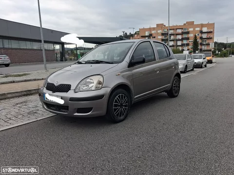 Toyota Yaris 1.0 Luna ABS+CD