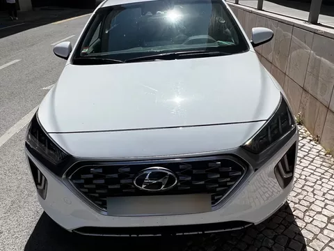 Hyundai Ioniq 1.6 GDI HEV Hybrid Tech