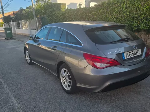 Mercedes-Benz CLA 180 d 7G-DCT Urban