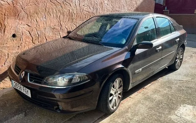 RENAULT Laguna Laguna 1.9DCI Expression 130 - 1800€ en Montblanc