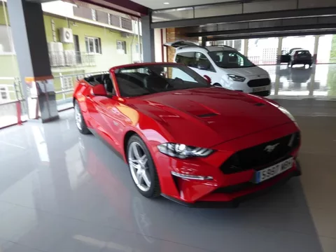 FORD Mustang Mustang Convertible 5.0 Ti-VCT GT Aut.