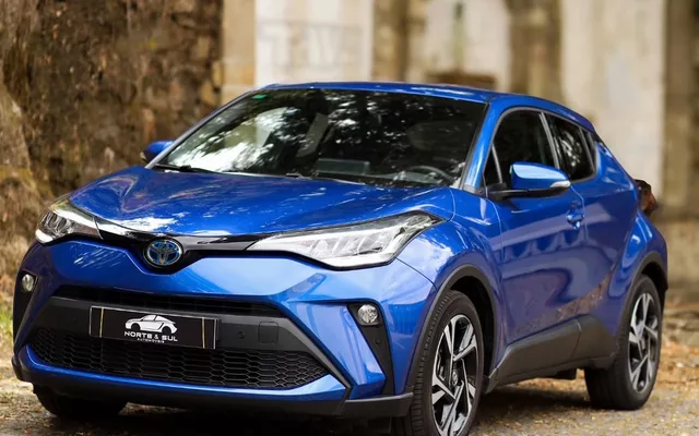 Toyota C-HR 1.8 HSD Neon Lime