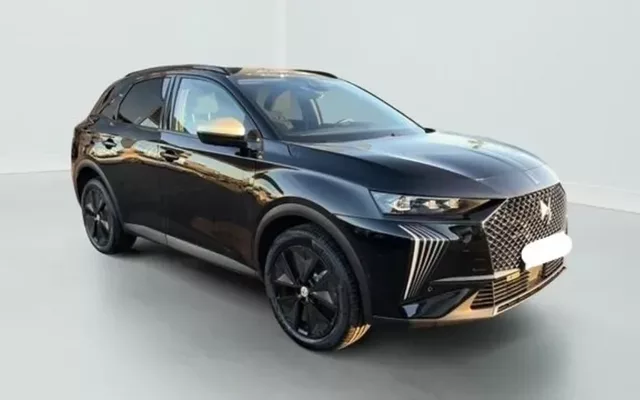 DS DS 7 1.5 bluehdi 130 performance line Zéro km immatriculé
