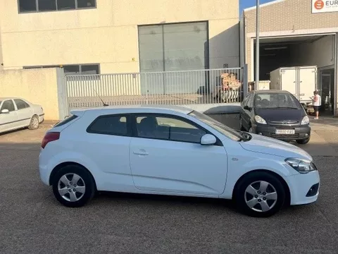 KIA Cee´d Pro_Cee´d 1.6CRDi Active Eco-D. 128