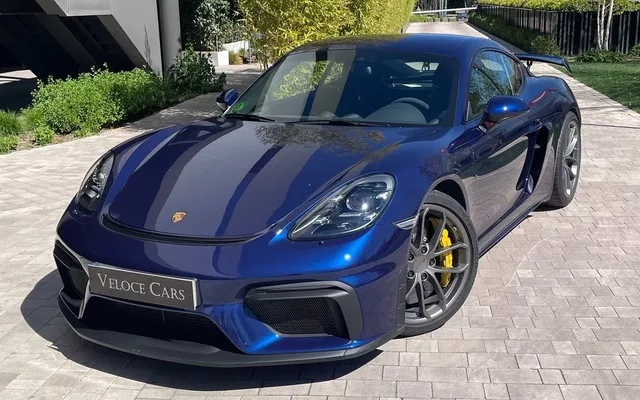 PORSCHE 718 Spyder Porsche 718 Cayman GT4