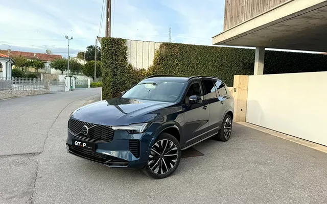 Volvo XC 90 2.0 T8 PHEV Ultra Dark AWD
