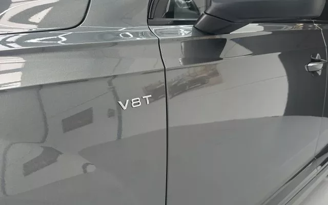 AUDI Q7 SQ7 4.0 TDI quattro tiptronic