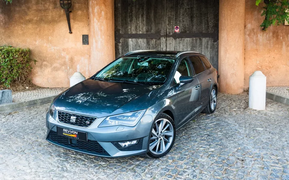 SEAT Leon ST 2.0 TDI DPF DSG FR