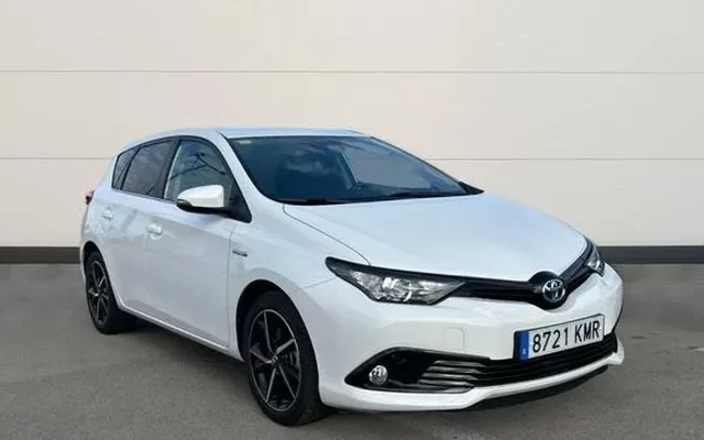 TOYOTA Auris 1.8 VVT-I HYBRID FEEL! EDITION 136 5P