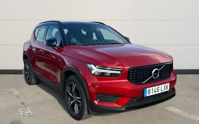 VOLVO XC40 1.5 T3 R-DESIGN AUTO 163 5P