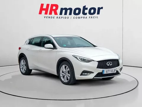 INFINITI Q30 Q30 1.5d Premium