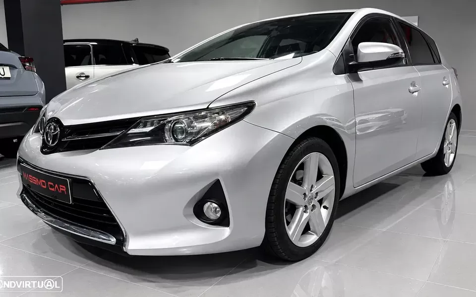Toyota Auris 1.4 D-4D Exclusive+Navi