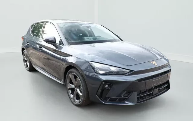 Cupra LEON 1.5 eTSI Hybrid 150 ch DSG7 V Zéro km immatriculé