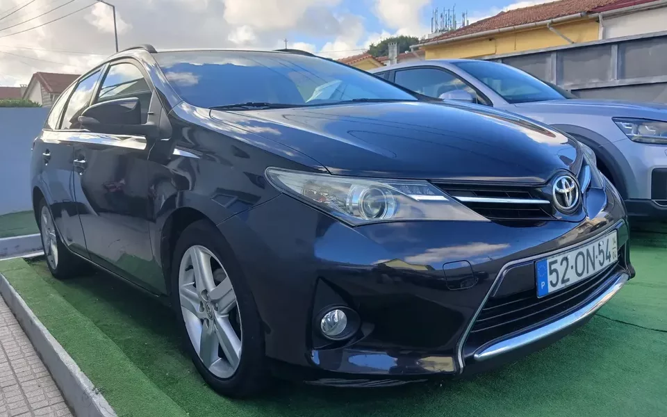 Toyota Auris Touring Sports 1.4 D-4D Com+P.Sport