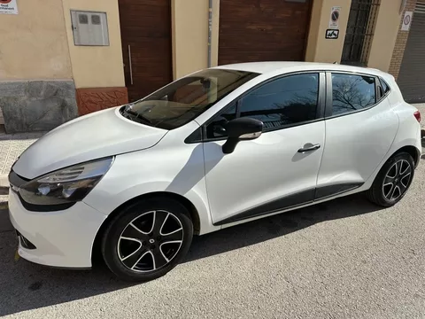Vendido: RENAULT Clio Clio 1.5dCi Ecoleader Energy Business 90 - 8950€ en Manresa