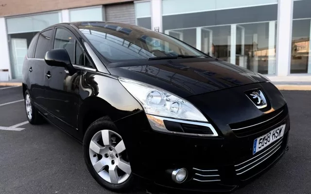 PEUGEOT 5008 5008 1.6HDI Access 115