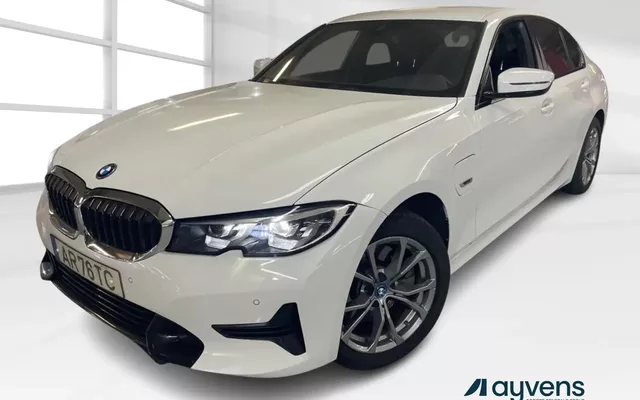 BMW 320 e Pack Essence Auto
