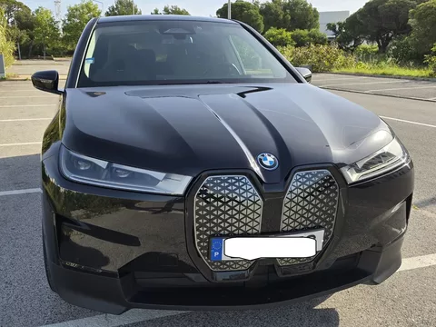 BMW iX xDrive 40