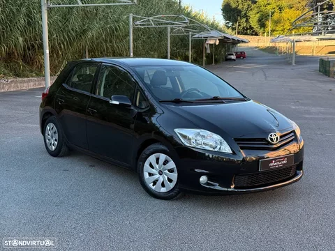 Toyota Auris 1.4 D-4D Sol DPF