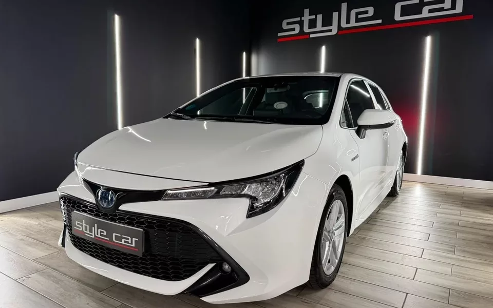 TOYOTA Corolla 1.8 125H ACTIVE TECH ECVT