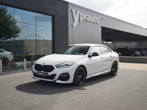 BMW 218i Gran Coupé M-Sport Nightpack Virtual Sfeerlicht Navigatie AppleAndroid DAB LED lichten Cruise Sportzetels Parkeersensoren Privacy 18″Alu