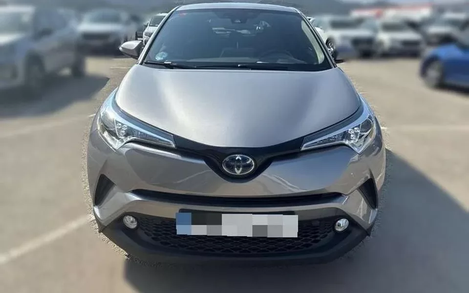 TOYOTA C-HR + 1.8 125H Advance