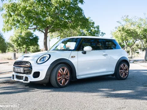 MINI 3 Portas John Cooper Works Auto Desportiva