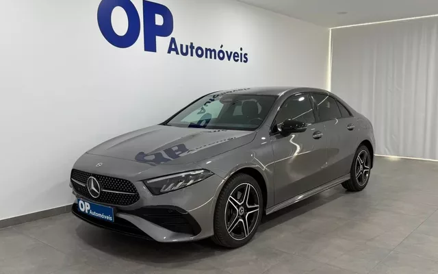 Mercedes-Benz A 250 Limousine e AMG Line