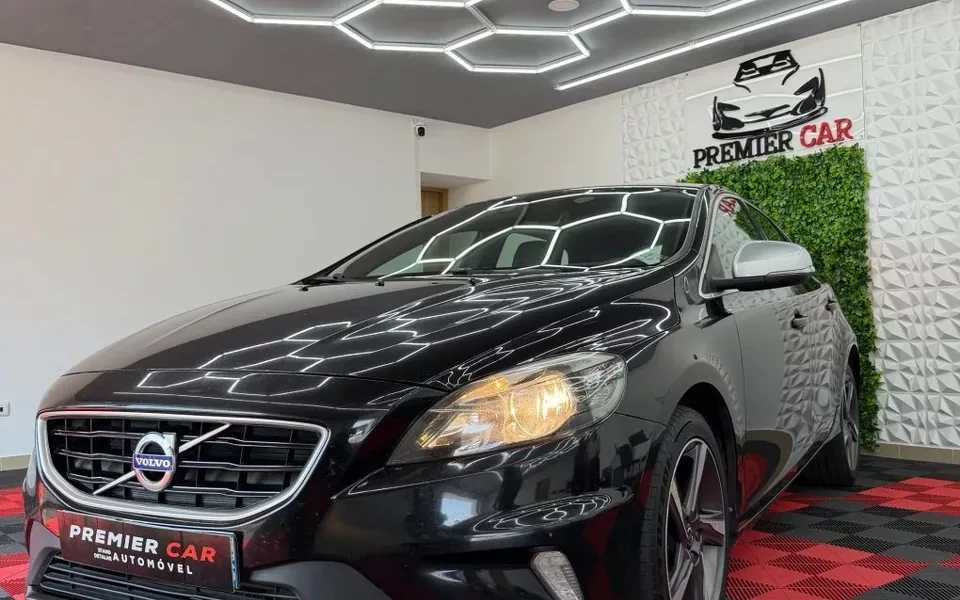 Volvo V40 2.0 D2 R-Design