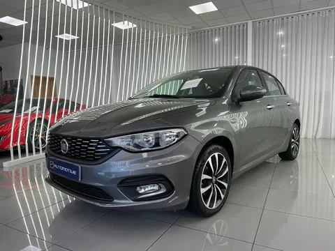 FIAT Tipo Tipo Sedán 1.4 Lounge - 9490€ en Utrera