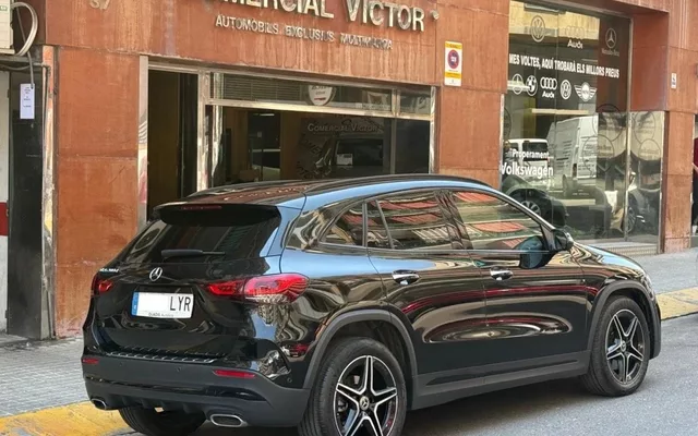 MERCEDES-BENZ Clase GLA GLA 200d 4Matic 8G-DCT