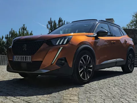 Peugeot 2008 1.5 BlueHDi GT Line EAT8