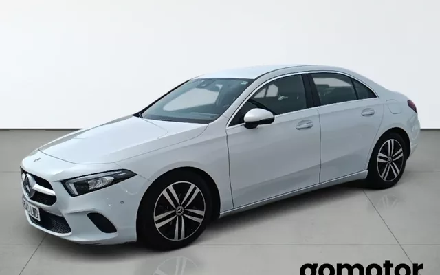 MERCEDES-BENZ Clase A A-CLASS 2.0 A 180 D DCT 116 4P