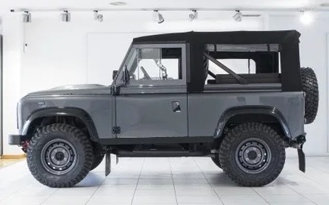 LAND-ROVER Defender Defender 90TDI Techo Lona