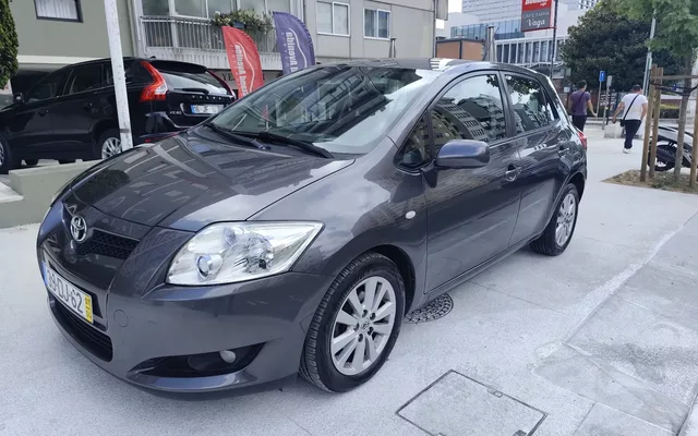 Toyota Auris 1.4 D-4D Sol