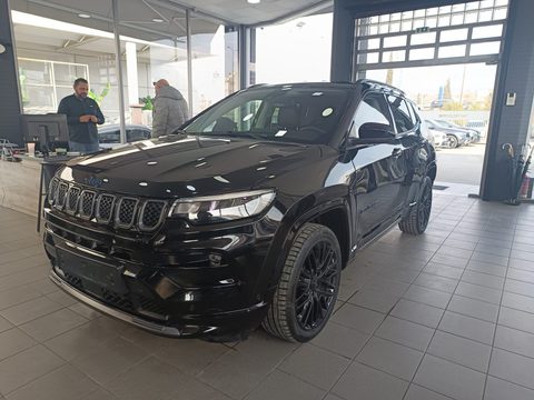 Jeep Compass 2022 4X4e 1.3T 240PS PLUG-IN BLACK EDITION!