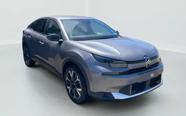 Citroën C4 Hybride 145 e-DCS6 Max Zéro km immatriculé