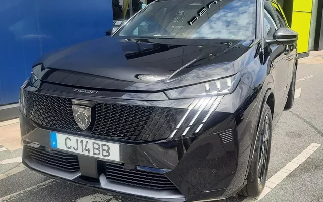 Peugeot E-5008 97 kWh Long Range GT