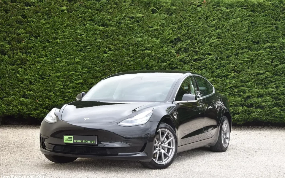 Tesla Model 3 Standard Range Plus RWD