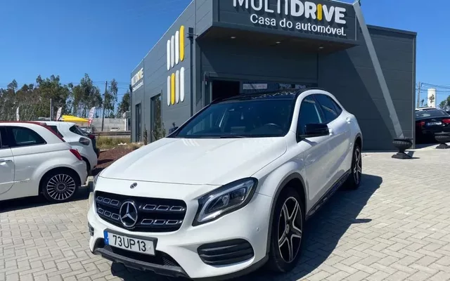 Mercedes-Benz GLA 200