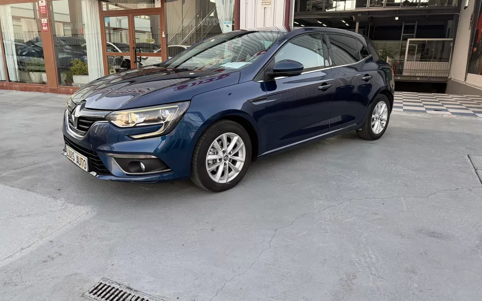 RENAULT Mégane Mégane 1.5dCi Energy Zen 81kW - 11575€ en Palencia
