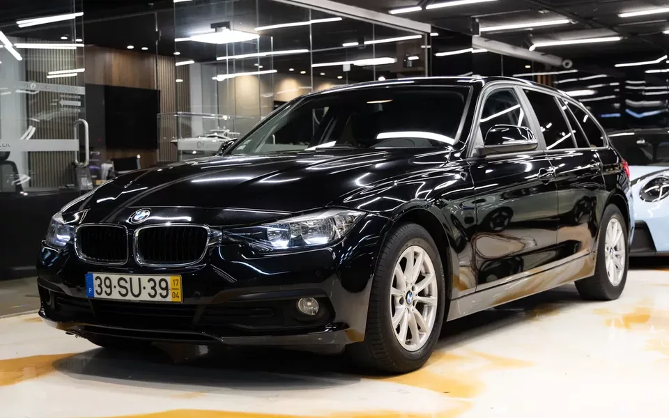 BMW 318 d Line Luxury Auto