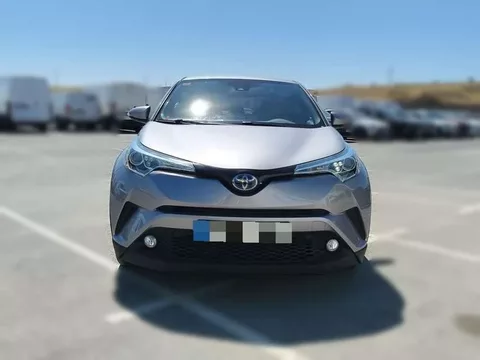 TOYOTA C-HR + 1.8 125H Advance