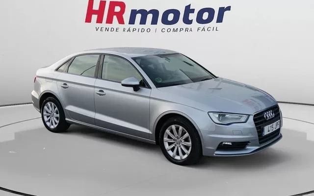 AUDI A3 A3 Sedán 1.6TDI CD Attraction 110