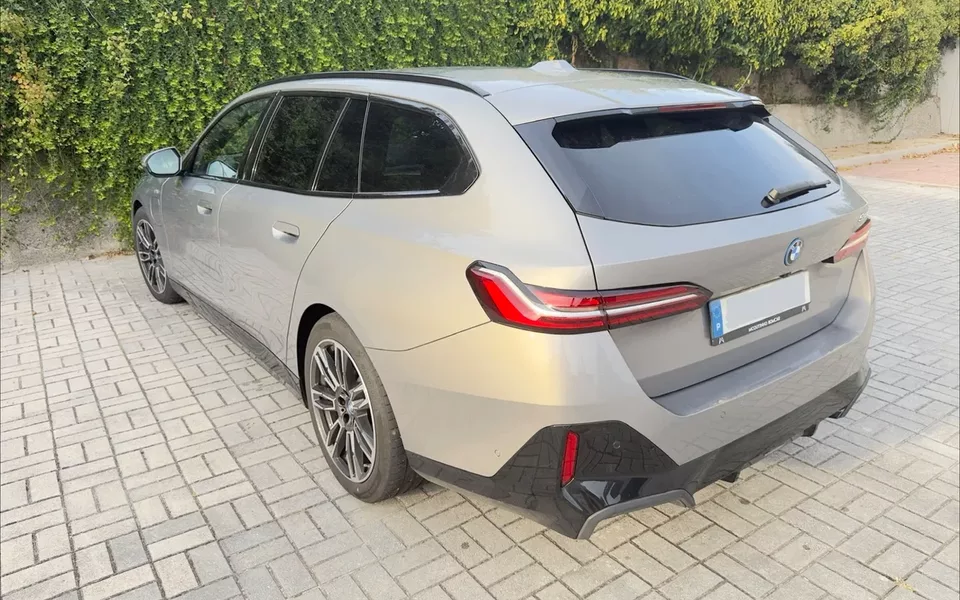 BMW 530 e Pack Desportivo M