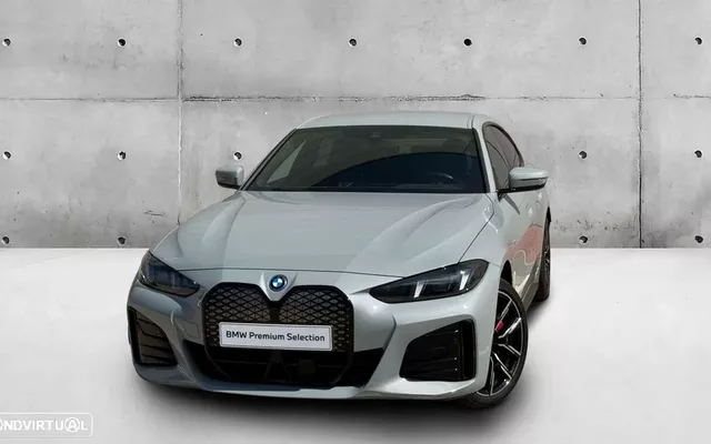 BMW i4 eDrive40 Pack Desportivo M Pro