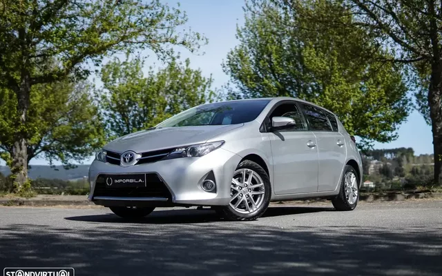 Toyota Auris 1.4 D-4D Exclusive+P.Sport