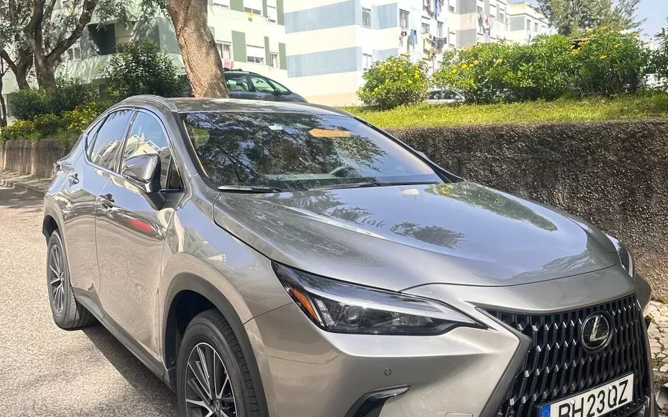 Lexus NX 450h+