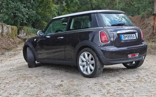 MINI 3 Portas